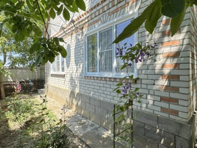 Дом 97 кв м на земельном участке 15 соток