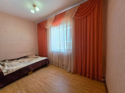 Продается дом 80 м . кв на участке 10 соток
