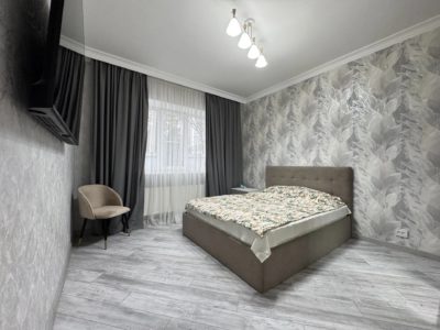 Жилой дом и земельный участок