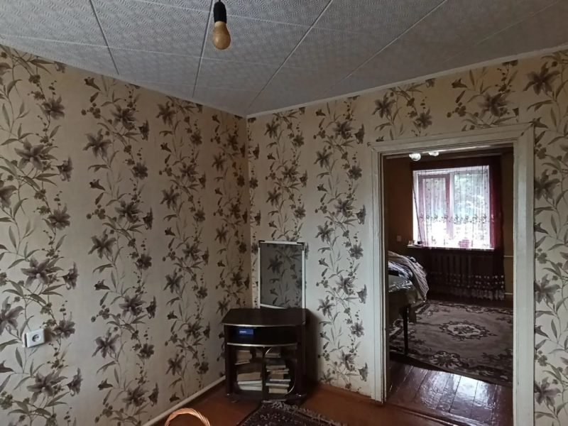 Продается 3 к квартира 42.6 кв м