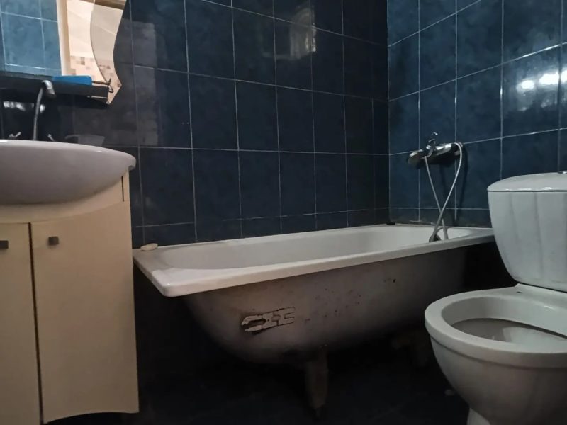 Продается 3 к квартира 42.6 кв м
